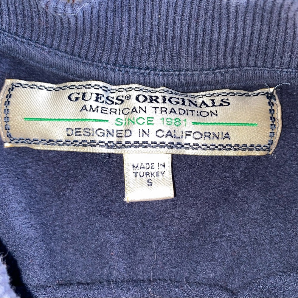 Guess Crewneck Sweatshirt Small - Picture 5 of 9